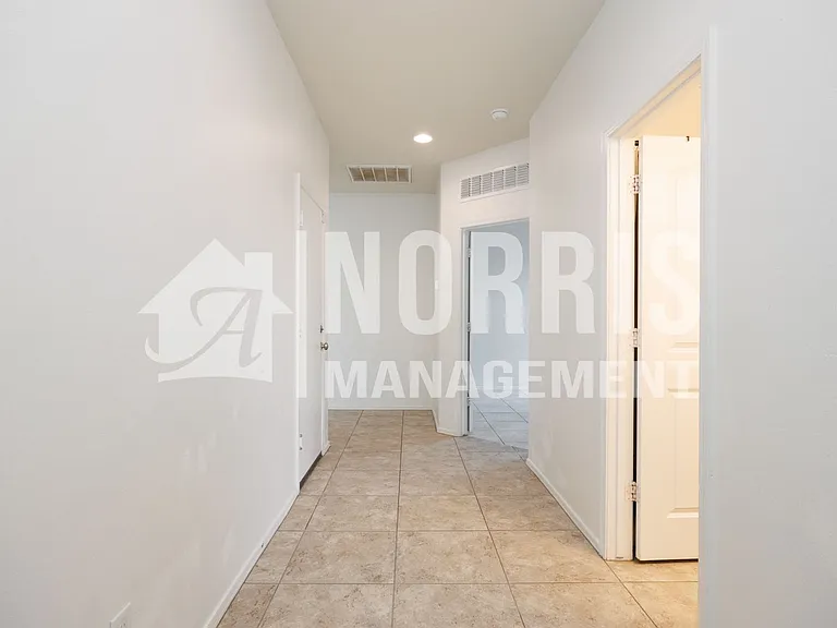 1153 E Gabrilla Dr — Photo 13