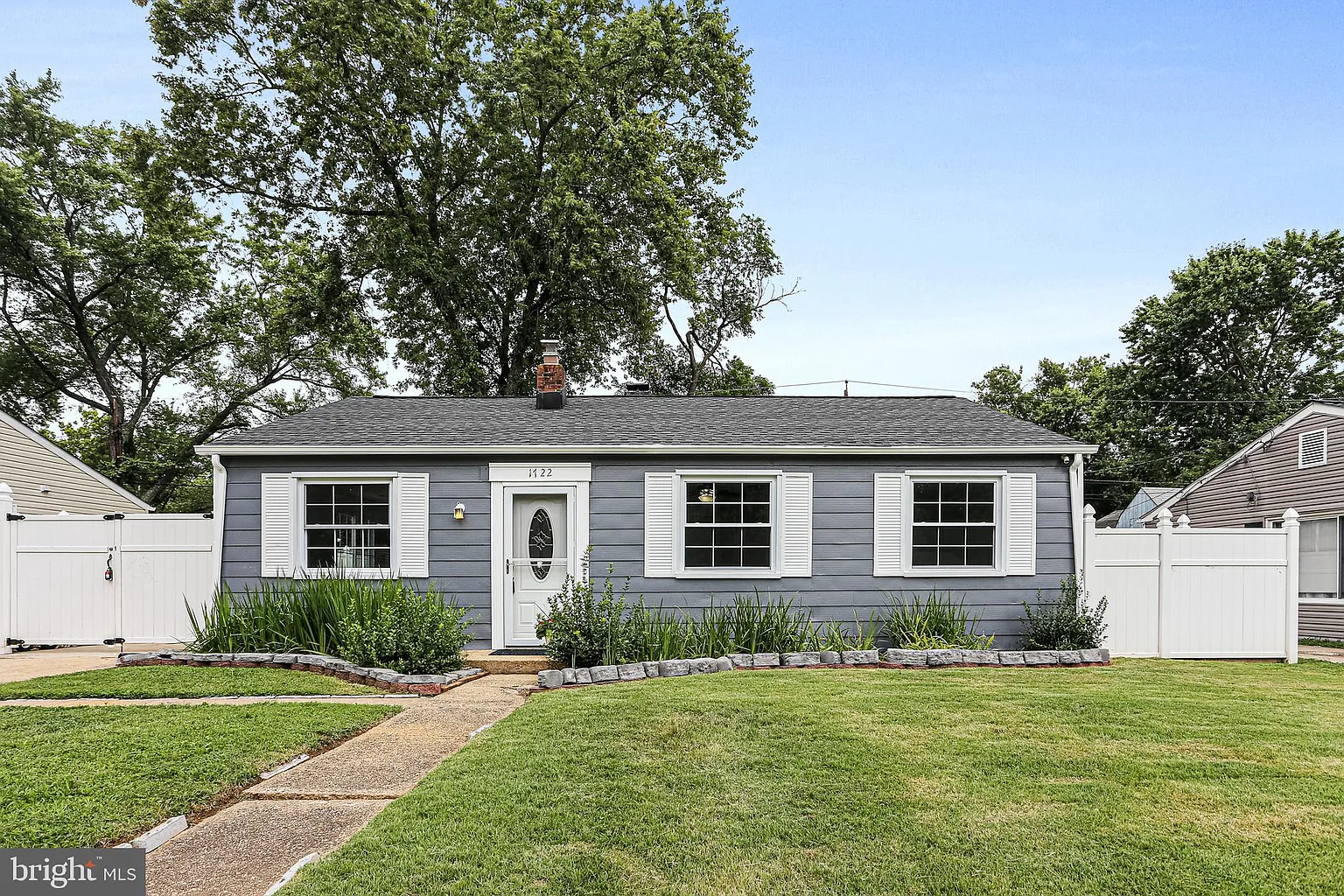 1722 Saunders Way photo 1