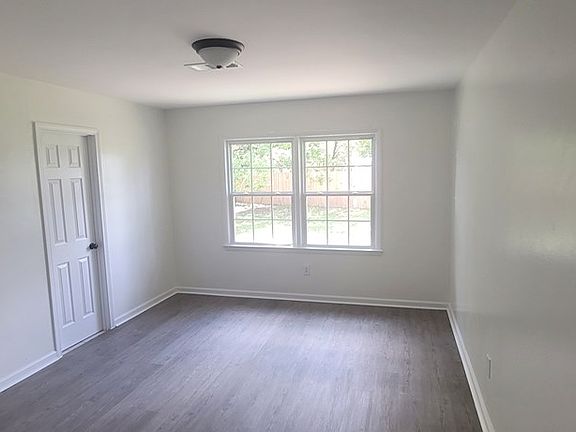 5th image of 901 Lakeview Ave