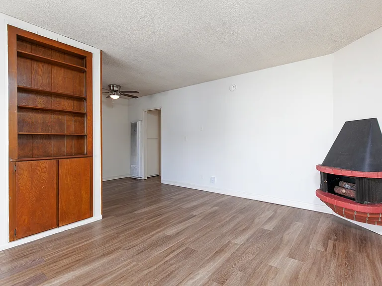1636 Thomas Ave #5 — Photo 5