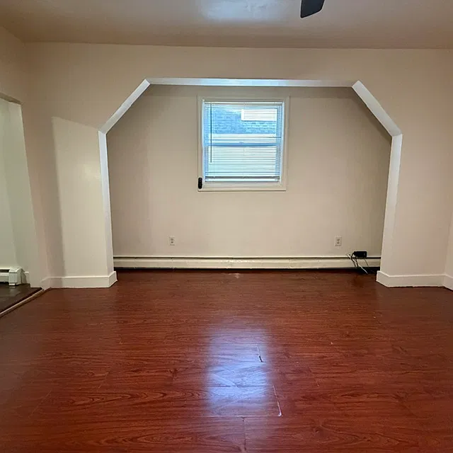 3 bed, $2,300 — Photo 3