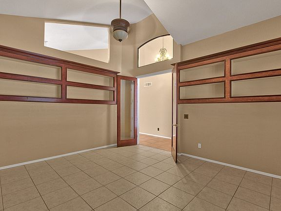 5th image of 3301 S Vine St