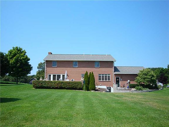 5th image of 141 Country Ln