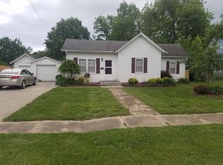 607 S Main St, Windsor, MO 65360