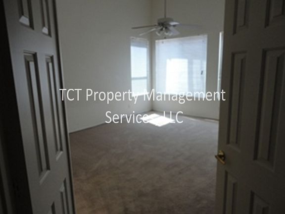 5th image of 5429 W Hartford Ave