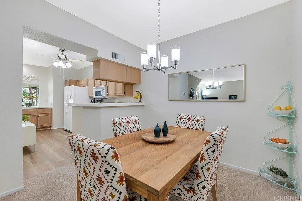 2 bed, 1244 sqft, $3,550 — Photo 2