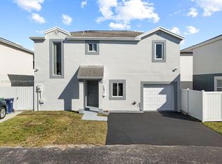 14821 SW 90th Ter, Miami, FL 33196