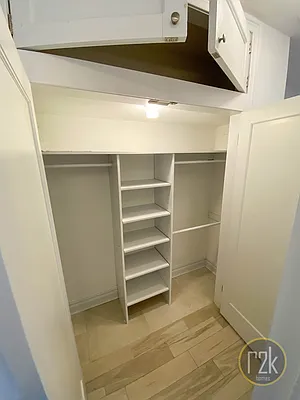 Rented by Realty 2000 Corp | media 25