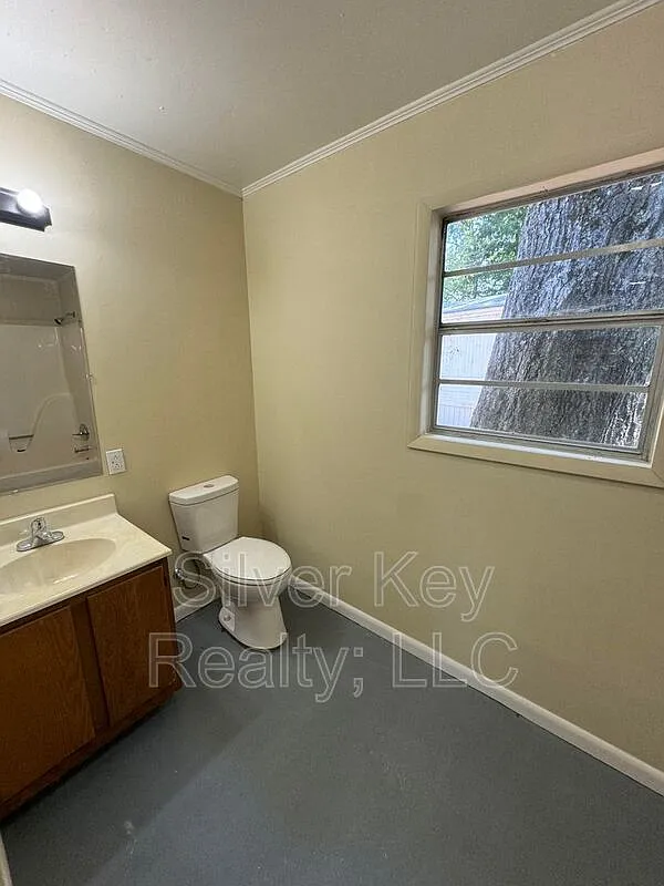 1 bed, 1.0 bath, $795 — Photo 4