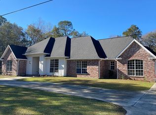 218 Woodland Rd, Carriere, MS 39426