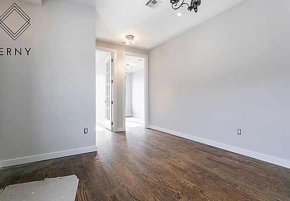 2nd image of 24 Richardson St #1R