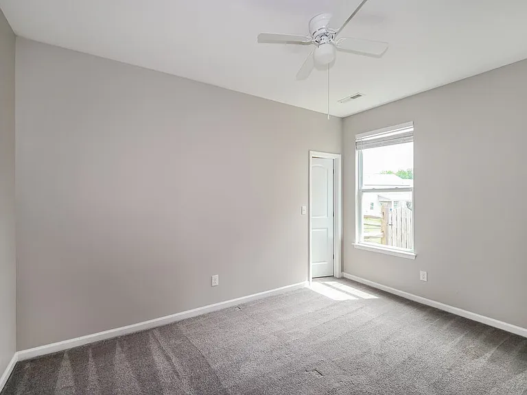1326 Aurora Ct — Photo 14