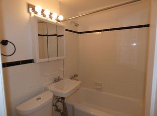 589 1st Ave APT 8, New York, NY 10016
