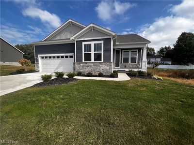 3955 Crest View Dr, Uniontown, OH, 44685