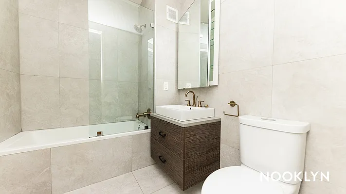 Rented by Nooklyn NYC LLC | media 91