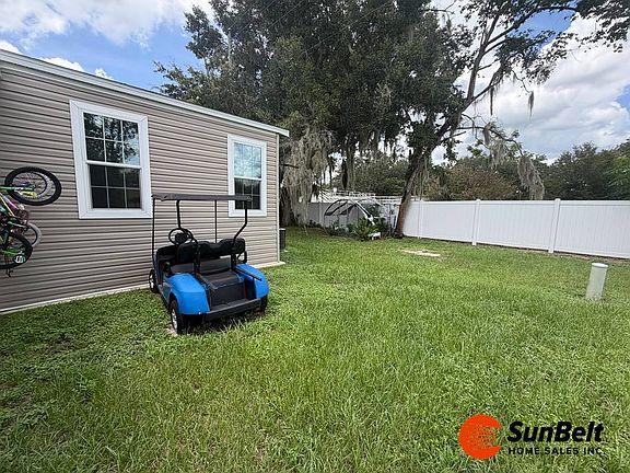 4th image of 157 Hillsborough Dr