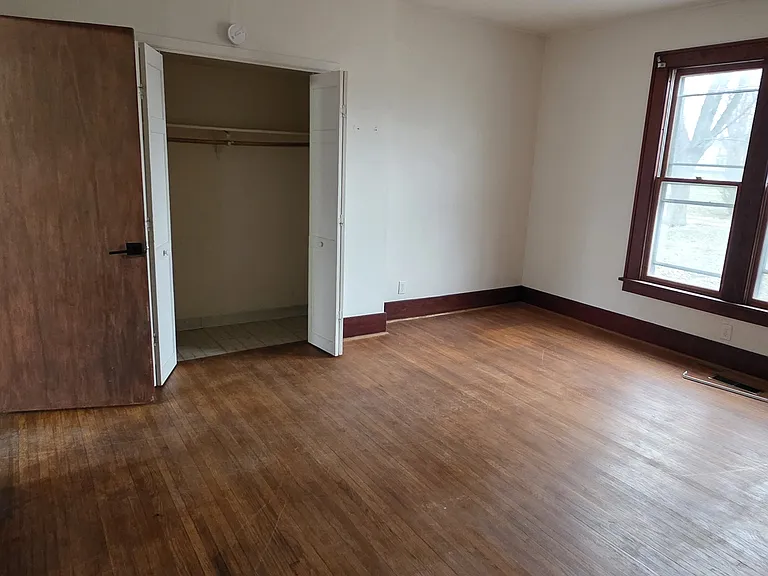 309 Cleveland Ave E — Photo 7