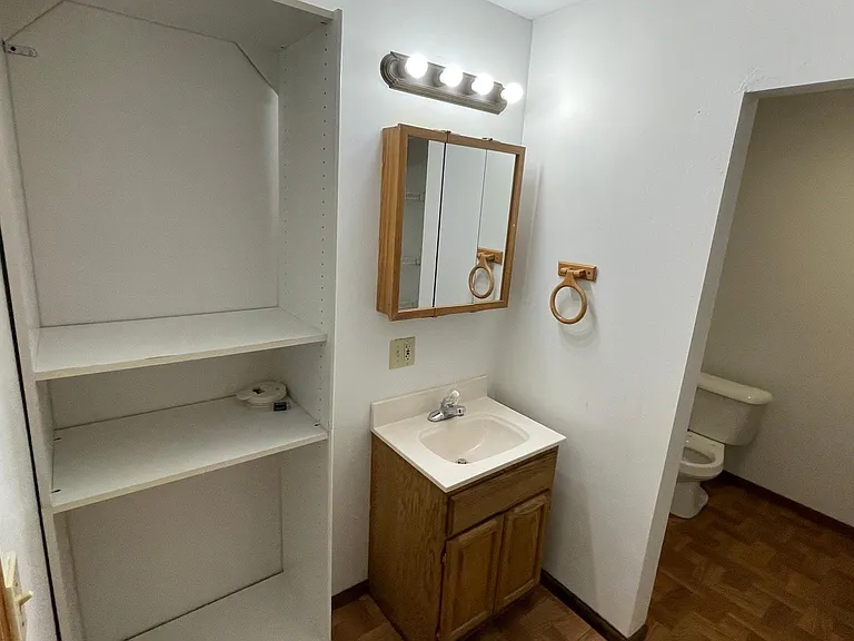 345 W Dewey St #345 — Photo 9