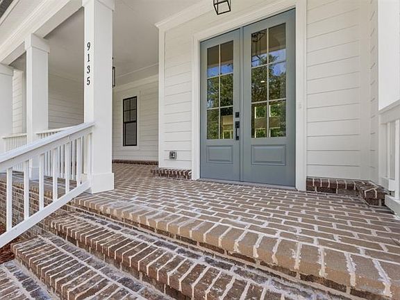 3rd image of 9135 Greenway Ct