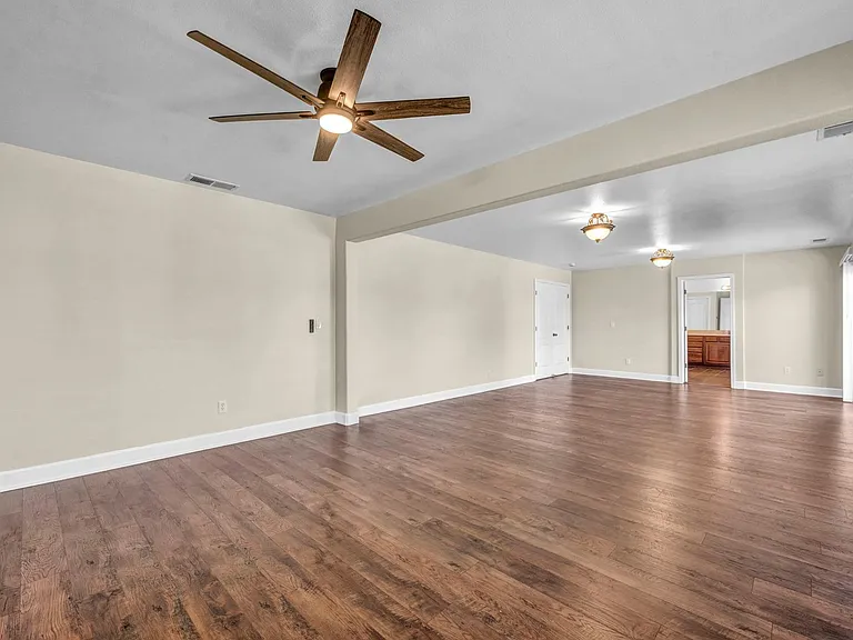 2425 Crooked Canyon Ct — Photo 26