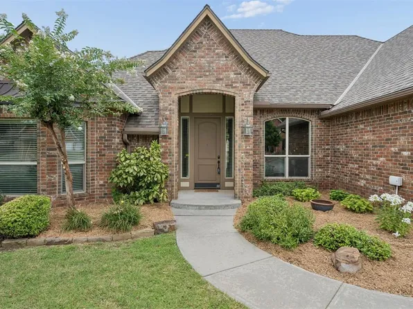 2712 Belmont Dr, Norman, OK 73072