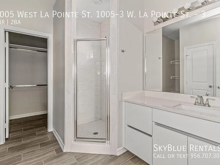 1005 W La Pointe Ave #3 — Photo 3