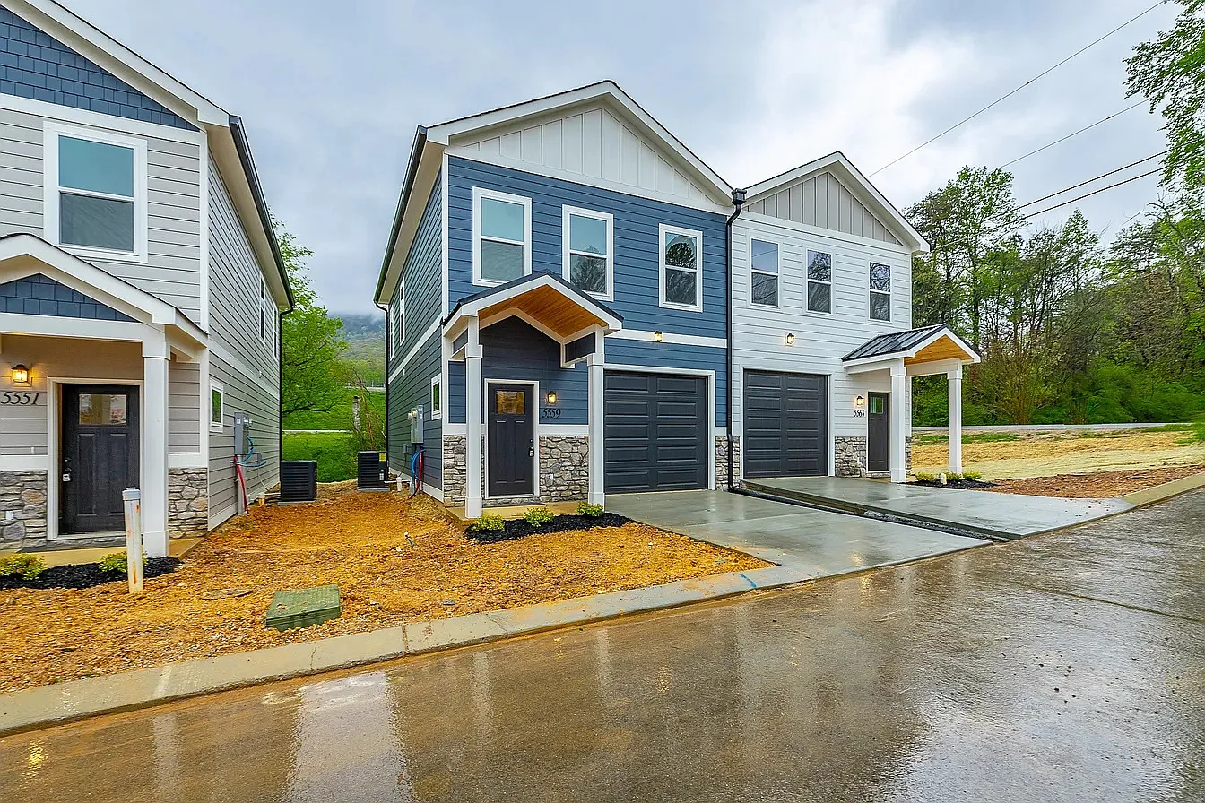 5559 Stream Lane - 1 — Photo 4