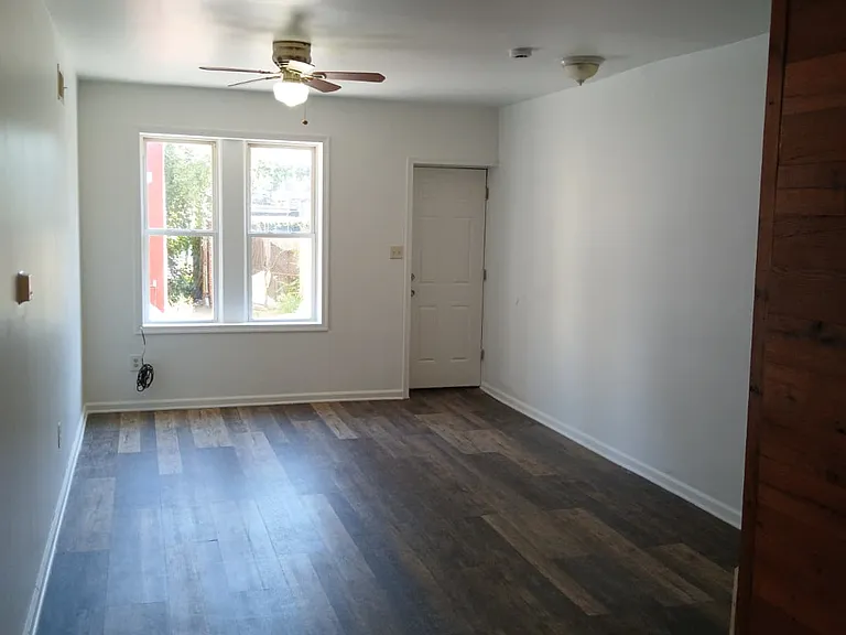 17 E Ashmead St — Photo 19