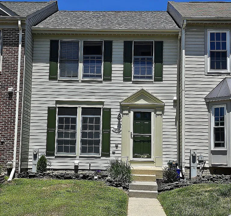 7958 Brightmeadow Ct — Photo 1