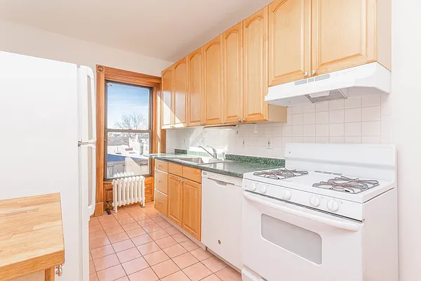 Rented by Corcoran | media 68