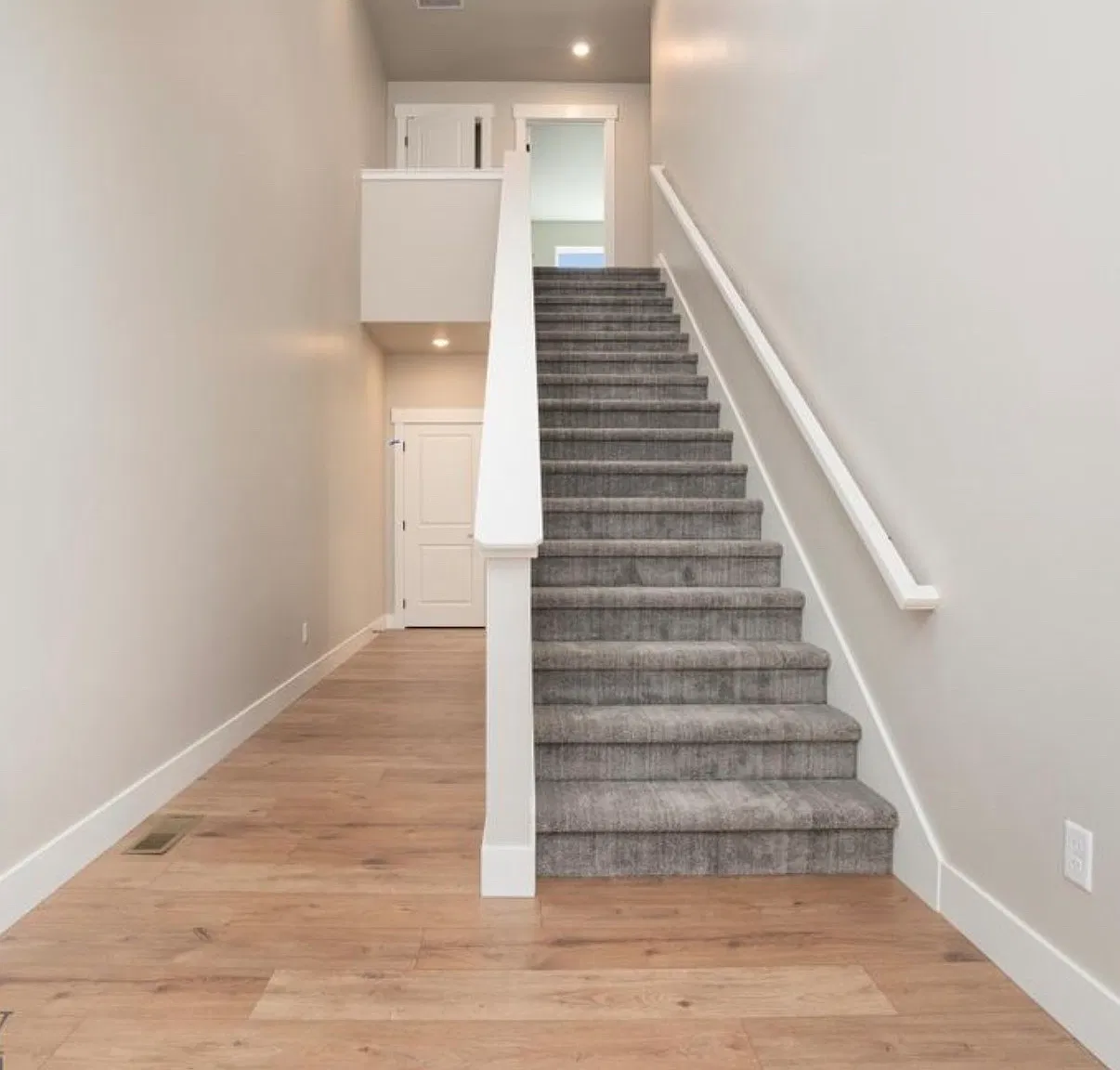 3 bed, 1812 sqft, $2,900 — Photo 3