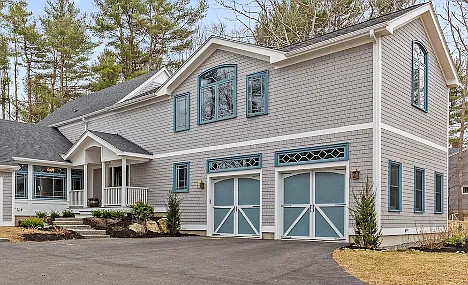 400 Brackett Rd