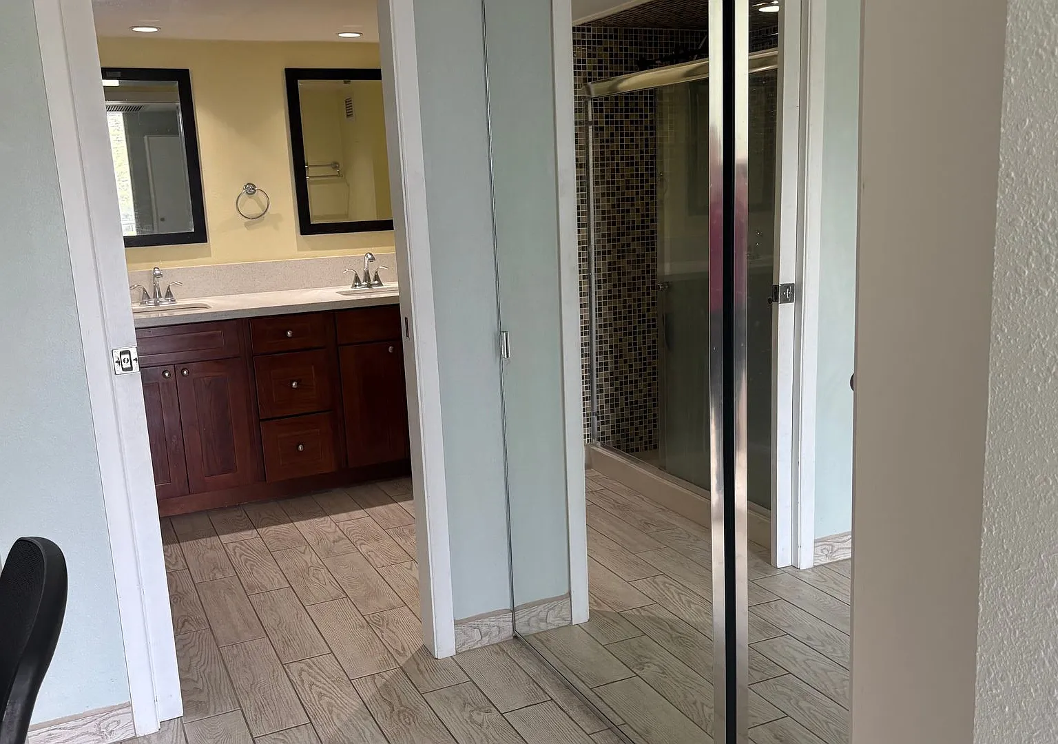 Makaha Valley Towers - One Bedroom — Photo 4