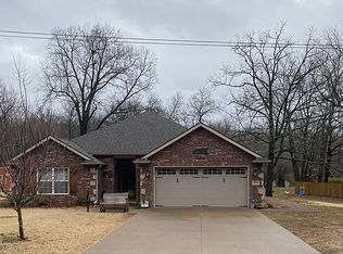 2257 Crow Rd, Joplin, MO 64804