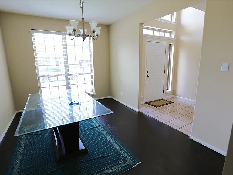 3327 Summerwood Ln — Photo 7