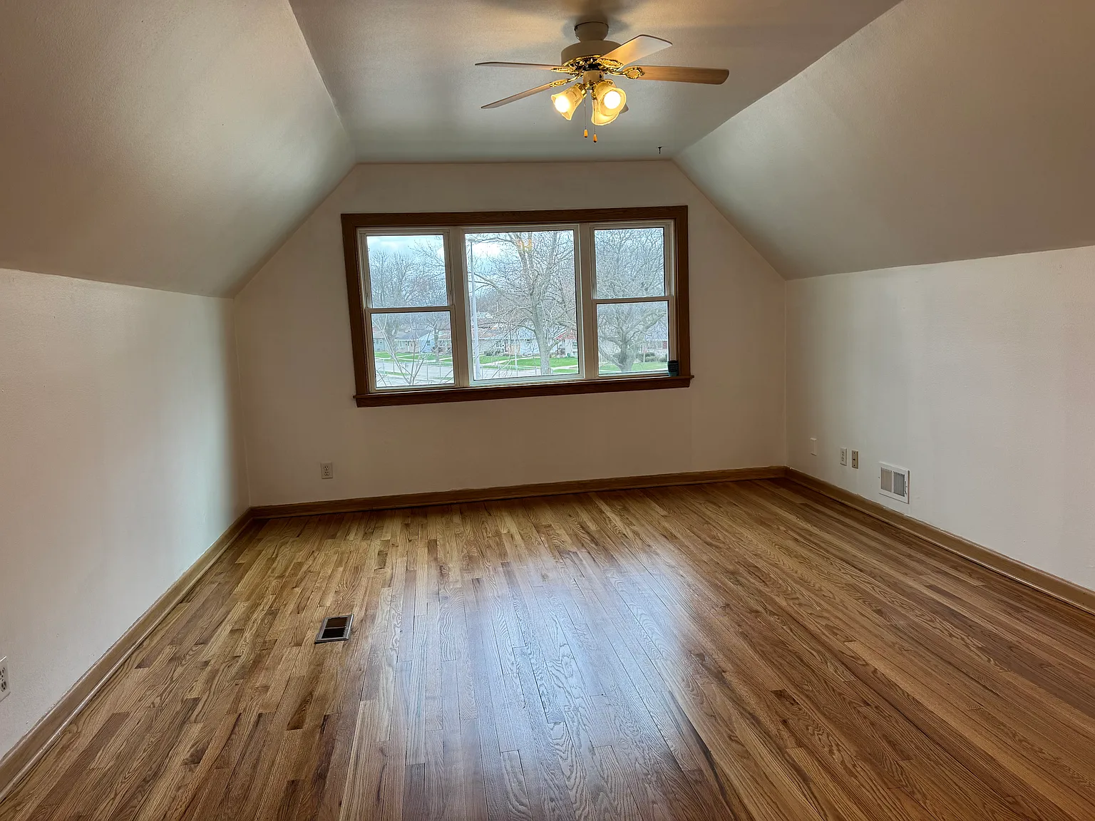 10168 W Montana Ave — Photo 2