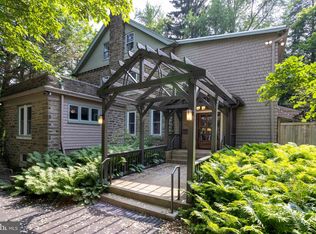 201-203 Greenwood Ave, Jenkintown, PA 19046