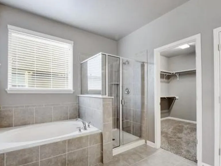 8221 Lovela Bnd — Photo 10