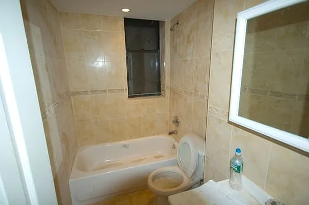 Rented by EXR | media 12