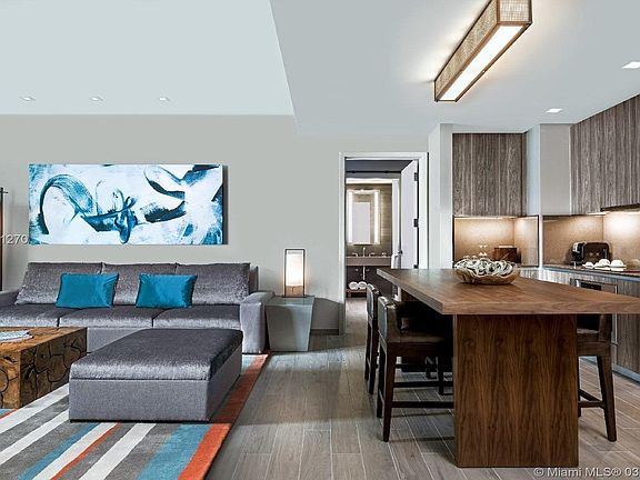 3rd image of 788 Brickell Plz
