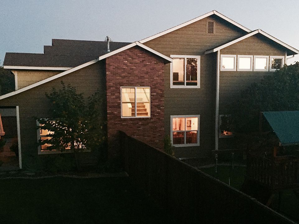 2nd image of 2725 S Givens Way