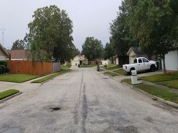 5th image of 112 Roanoke Dr