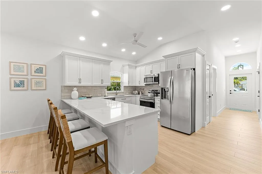 4 bed, 2.0 bath, 1800 sqft, $12,750 — Photo 3