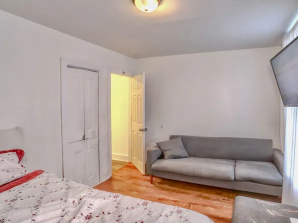 620 37th Street image 13 of 38