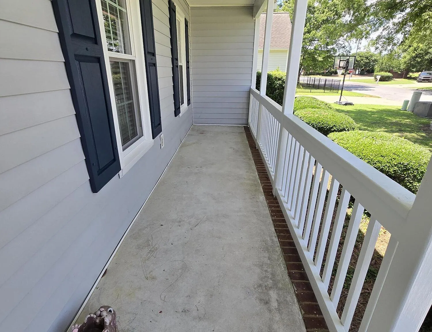 4 bed, 2.0 bath, 2406 sqft, $2,500 — Photo 4