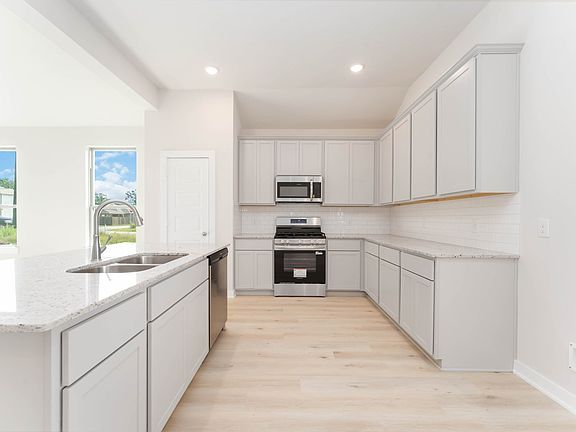 25992 Liberation Rd - San Jacinto - Kitchen