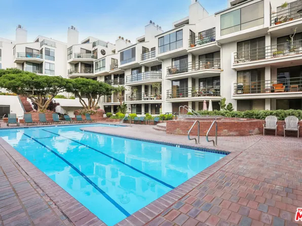 2960 Neilson Way Unit 302, Santa Monica, CA 90405