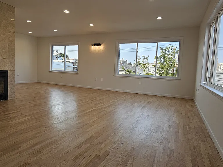 362 Kamena St #3 — Photo 5