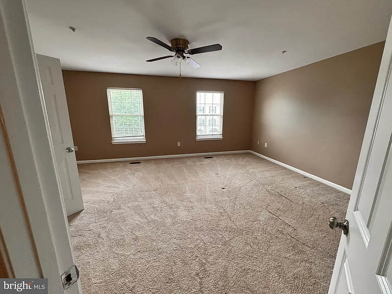 318 Roff Point Dr — Photo 14