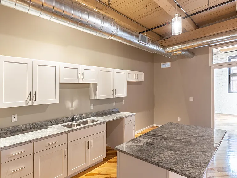116 N 4th St — Photo 16